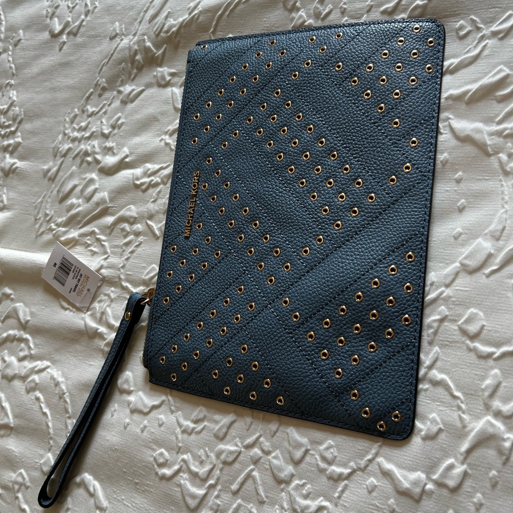 Michael kors clutch